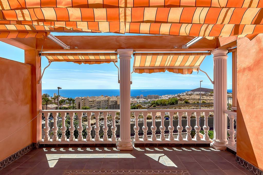 Villa In Los Cristianos Los Cristianos  Eksteriør billede