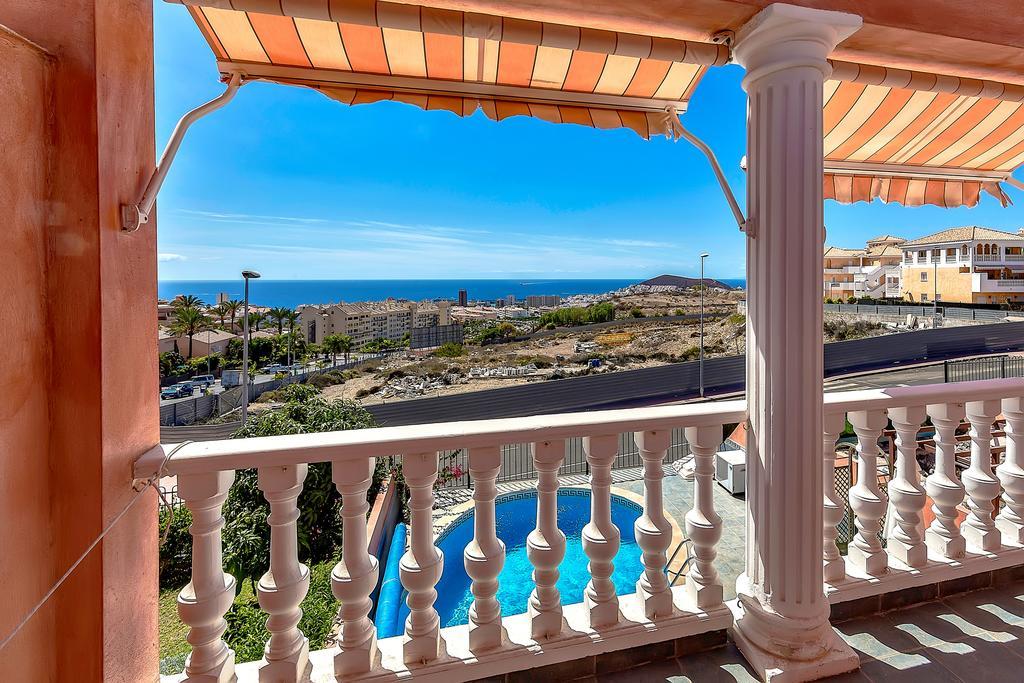 Villa In Los Cristianos Los Cristianos  Eksteriør billede