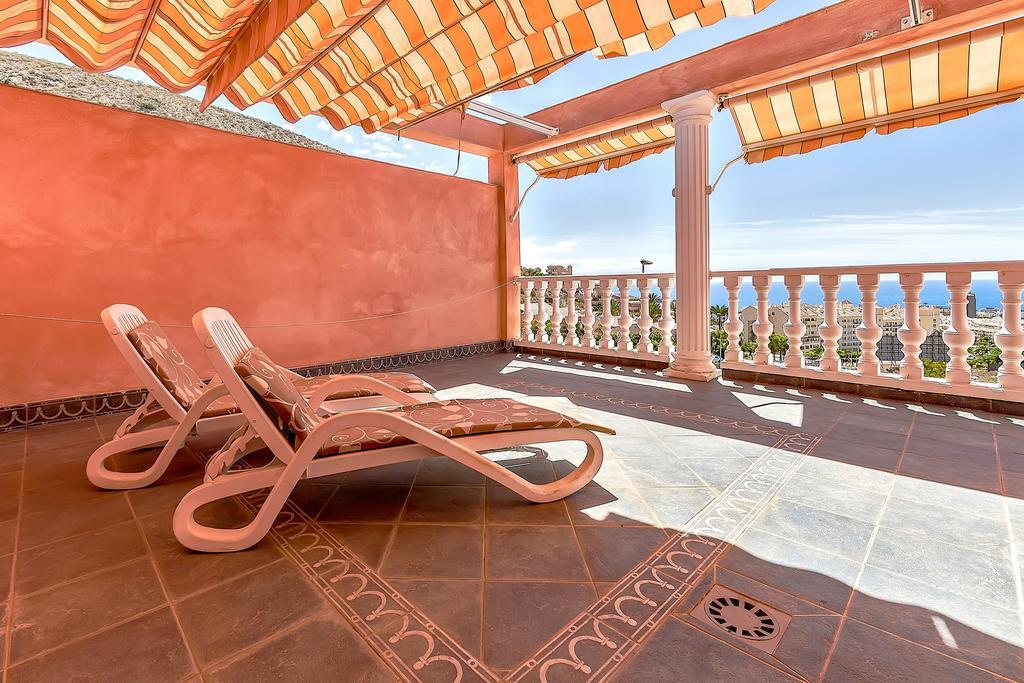 Villa In Los Cristianos Los Cristianos  Eksteriør billede