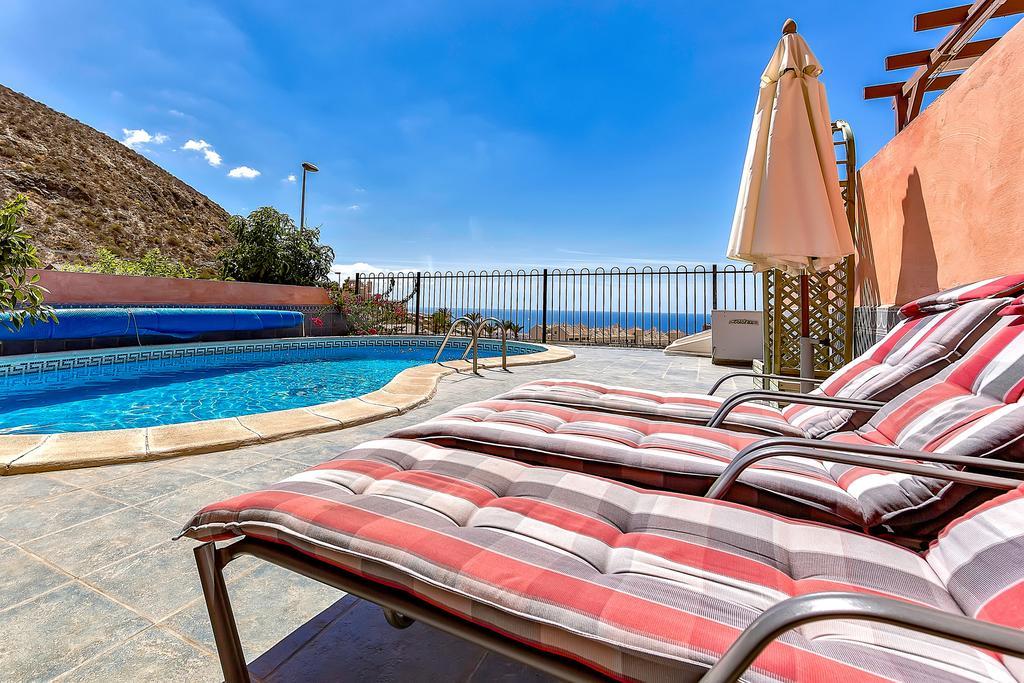 Villa In Los Cristianos Los Cristianos  Eksteriør billede