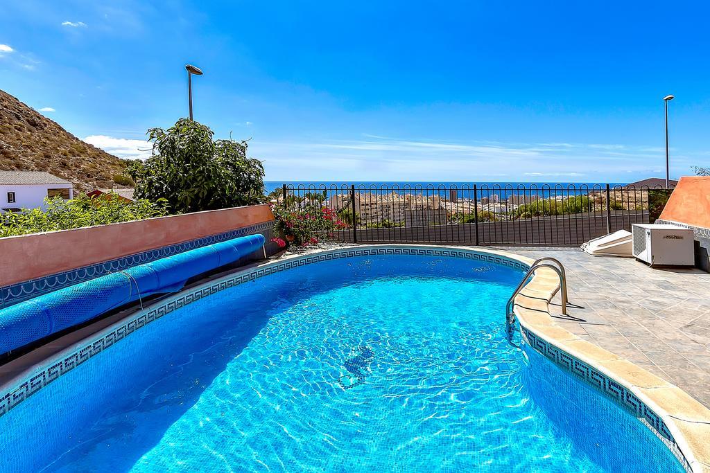 Villa In Los Cristianos Los Cristianos  Eksteriør billede