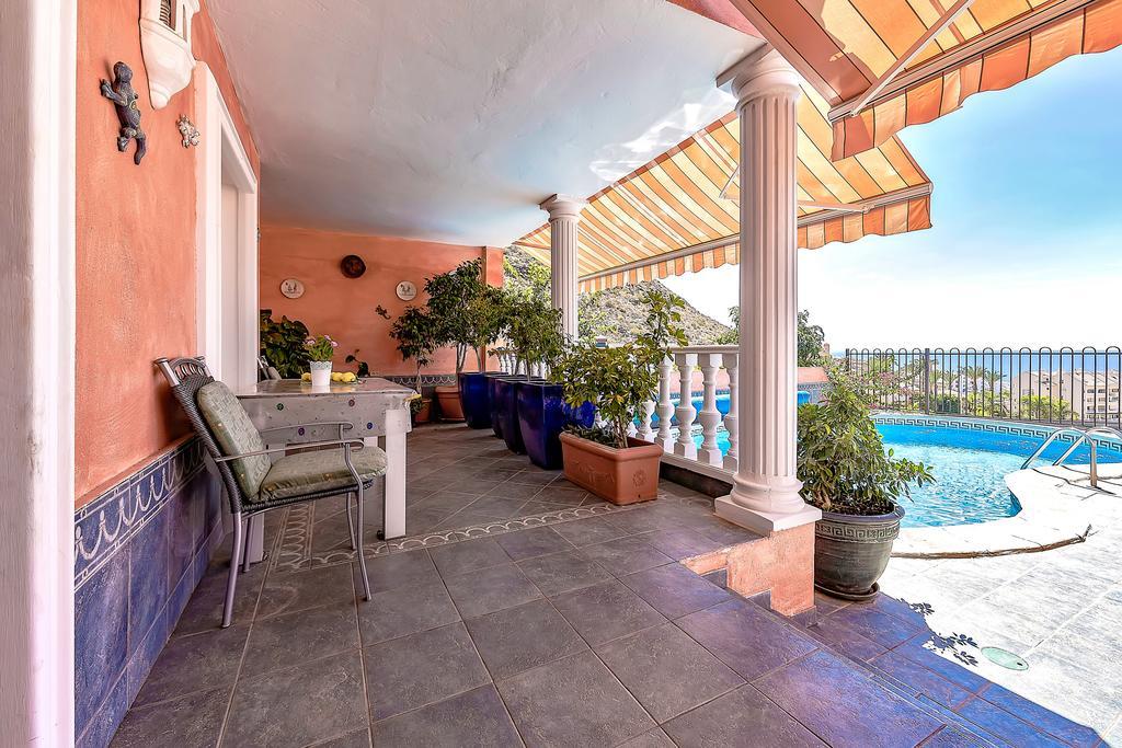 Villa In Los Cristianos Los Cristianos  Eksteriør billede